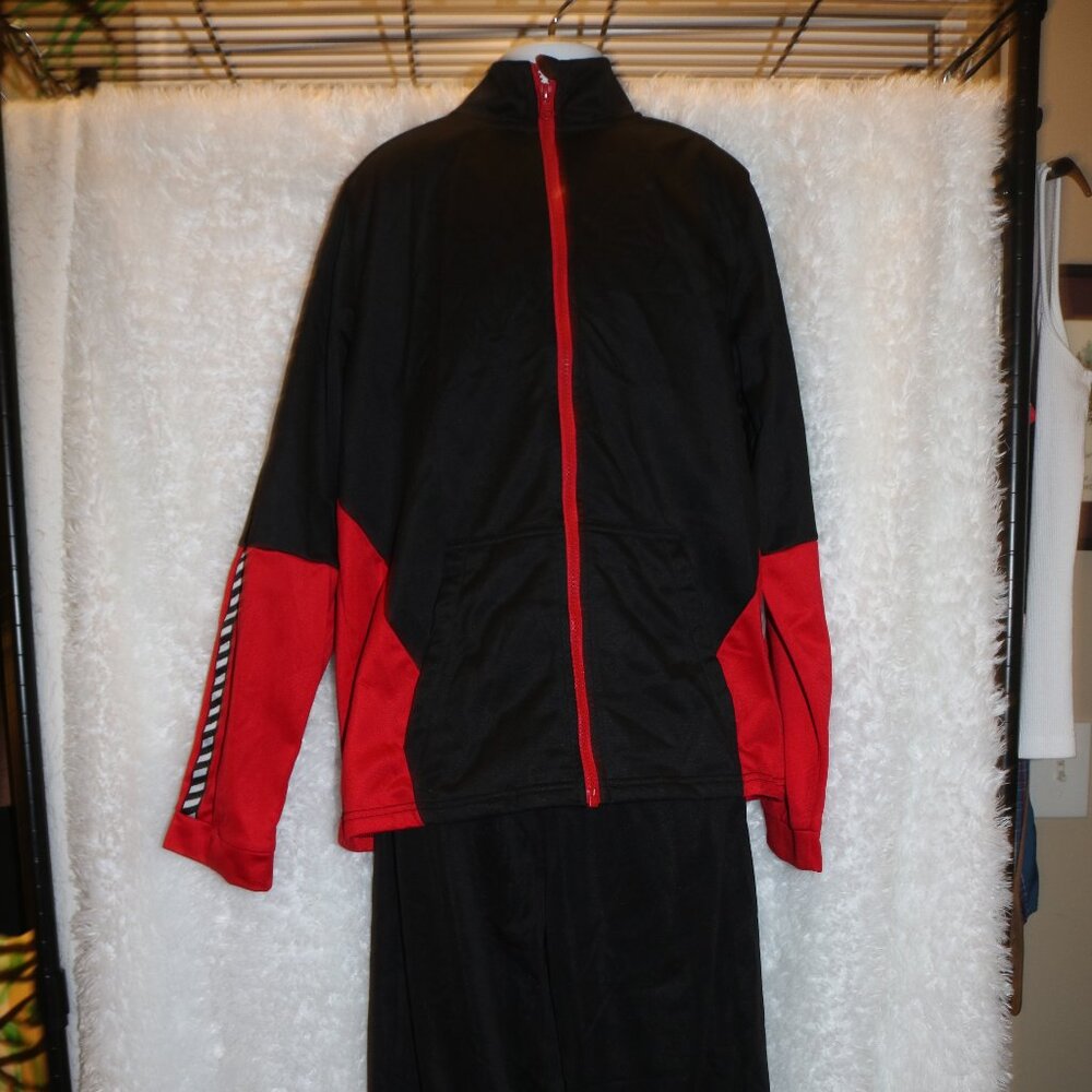 The Athletic Works boys XL husky 14-16 activewear bottoms and zip up jacket set